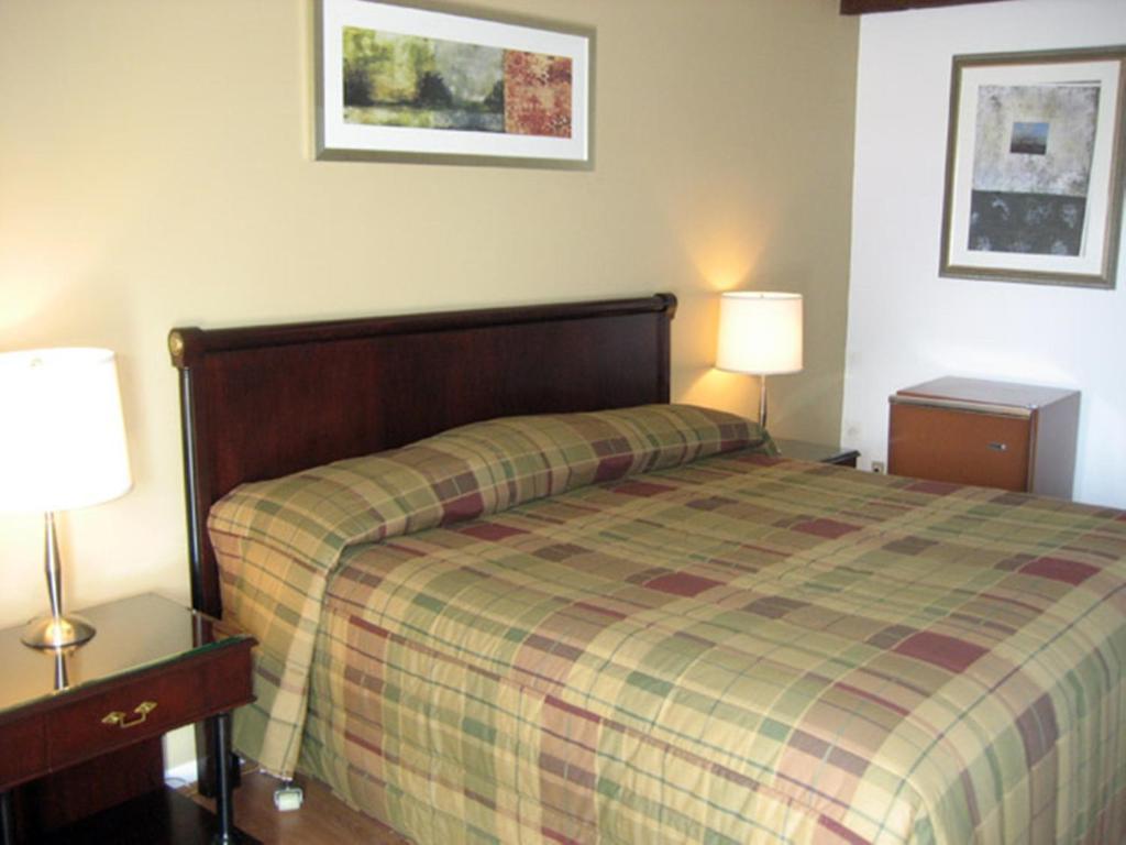 Motel Iberville Saint-Jean-sur-Richelieu Oda fotoğraf