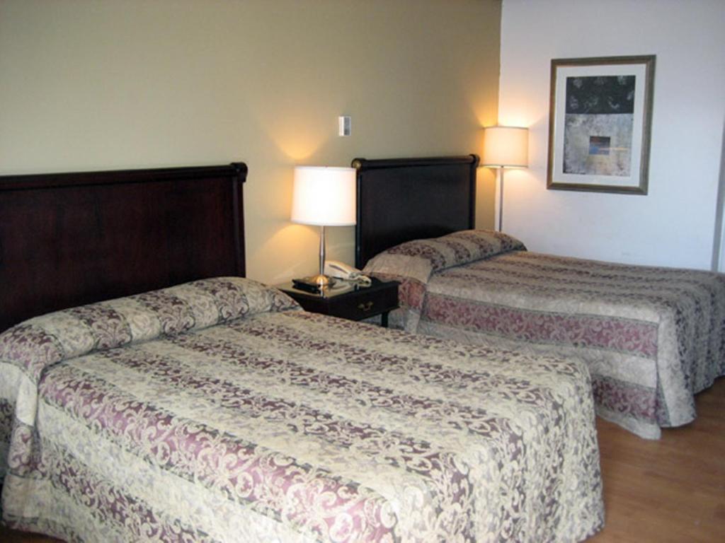 Motel Iberville Saint-Jean-sur-Richelieu Oda fotoğraf