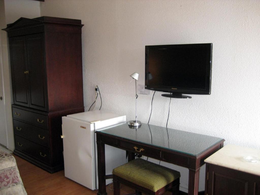 Motel Iberville Saint-Jean-sur-Richelieu Oda fotoğraf