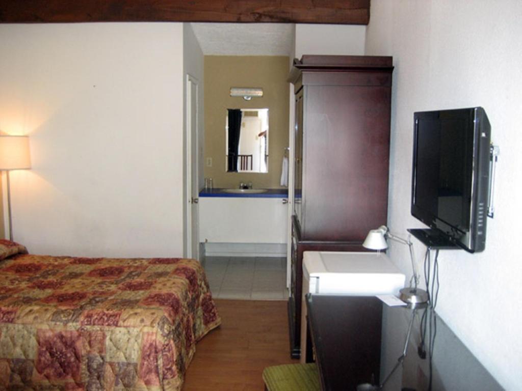 Motel Iberville Saint-Jean-sur-Richelieu Oda fotoğraf
