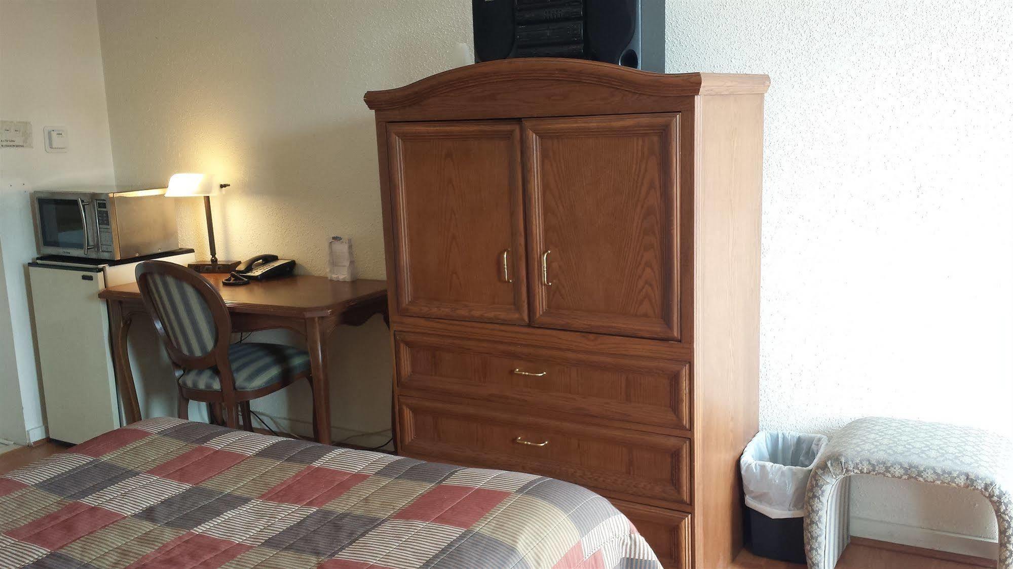 Motel Iberville Saint-Jean-sur-Richelieu Dış mekan fotoğraf