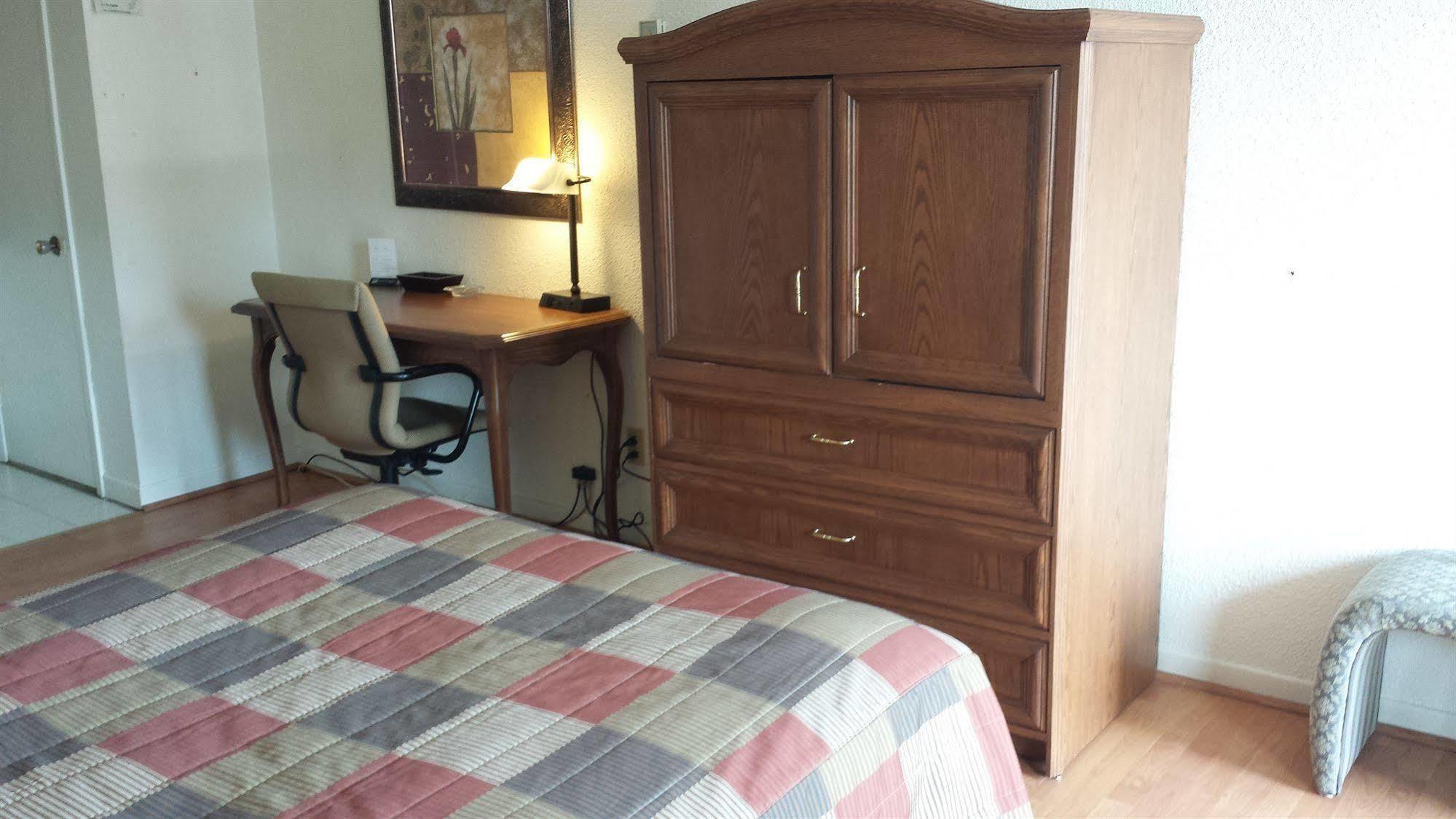 Motel Iberville Saint-Jean-sur-Richelieu Dış mekan fotoğraf