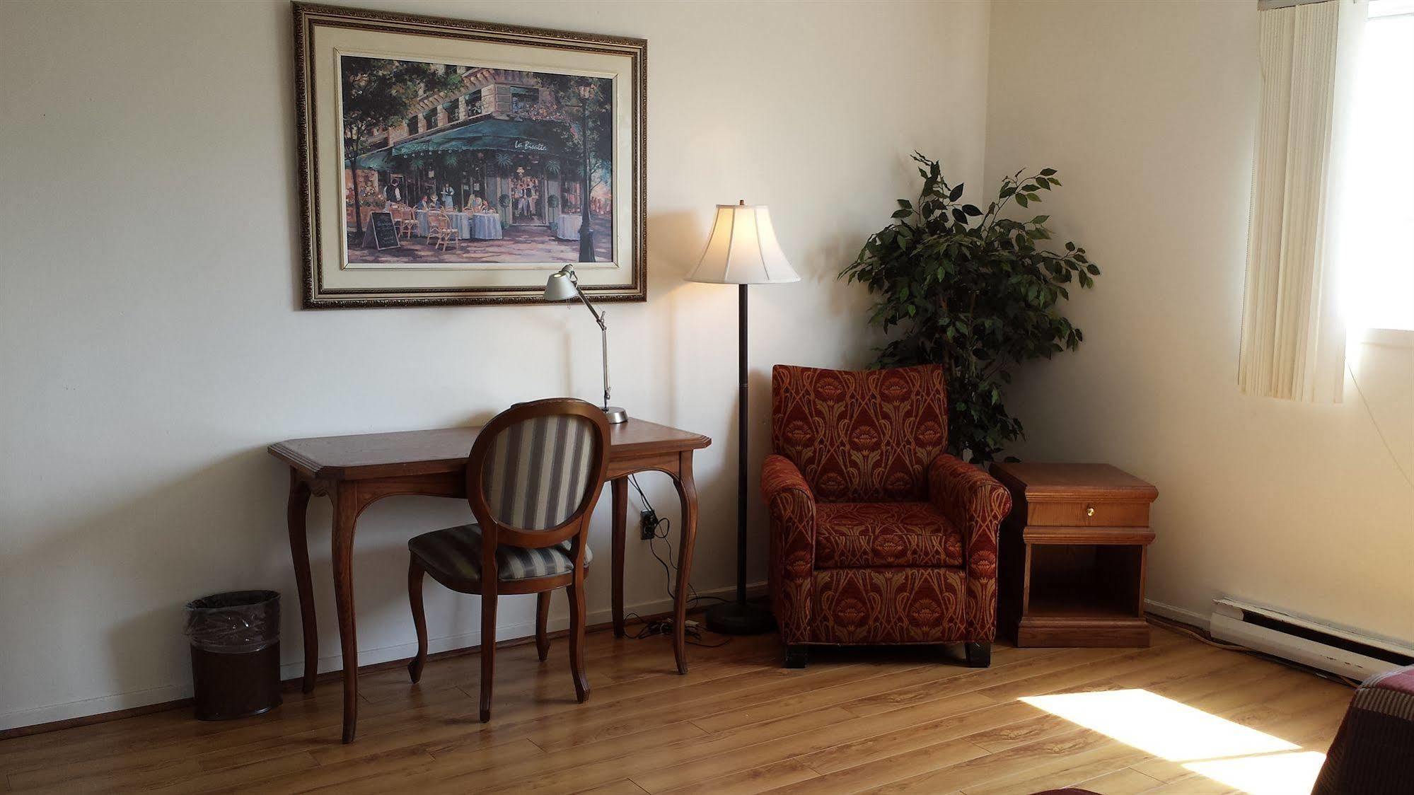 Motel Iberville Saint-Jean-sur-Richelieu Dış mekan fotoğraf