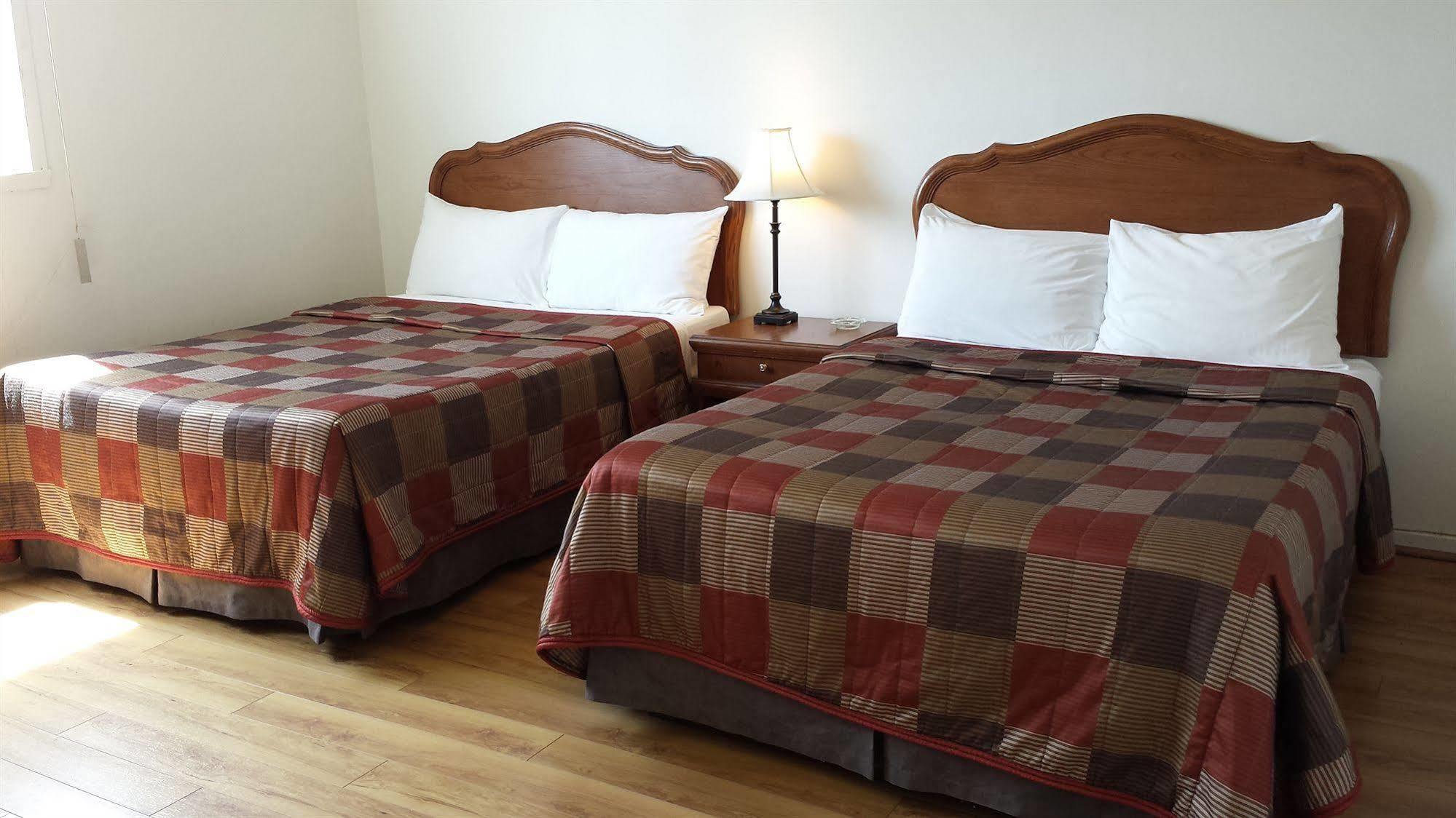 Motel Iberville Saint-Jean-sur-Richelieu Dış mekan fotoğraf
