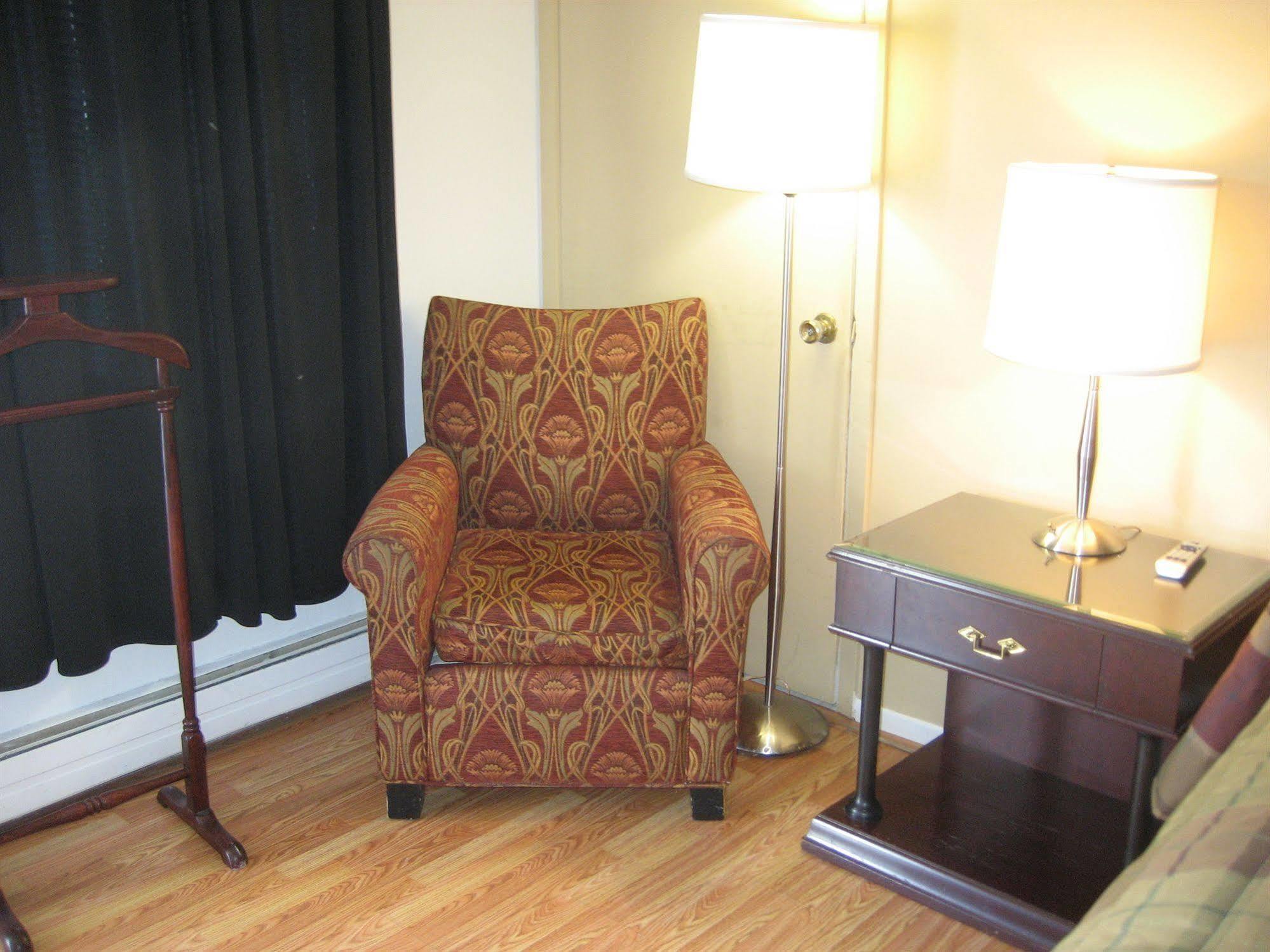 Motel Iberville Saint-Jean-sur-Richelieu Dış mekan fotoğraf
