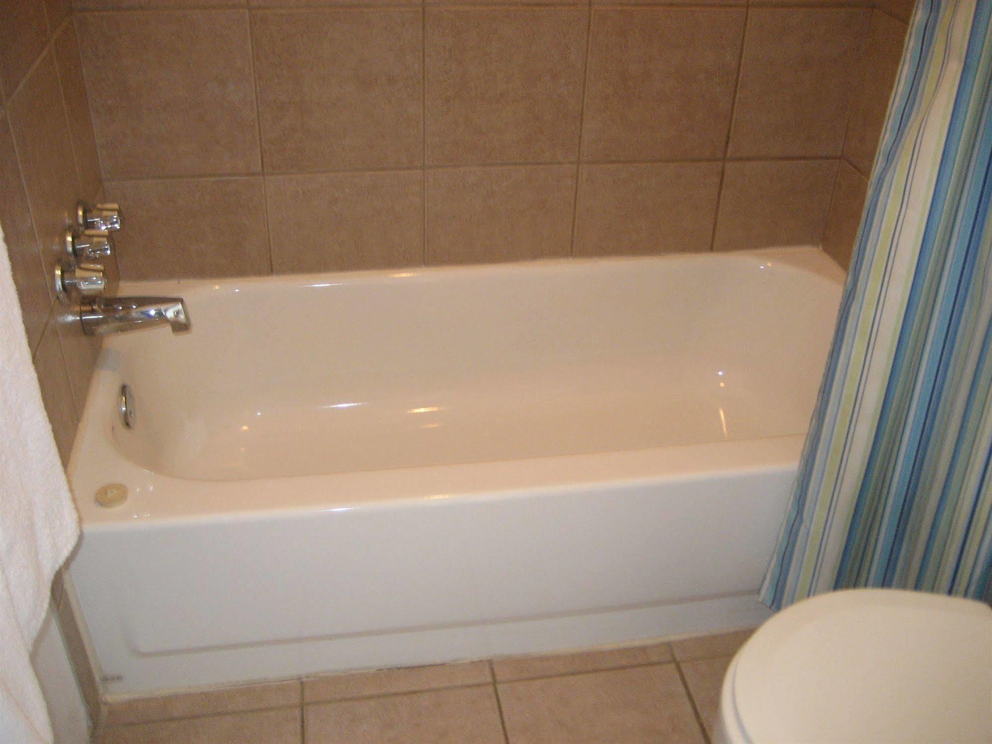 Motel Iberville Saint-Jean-sur-Richelieu Dış mekan fotoğraf